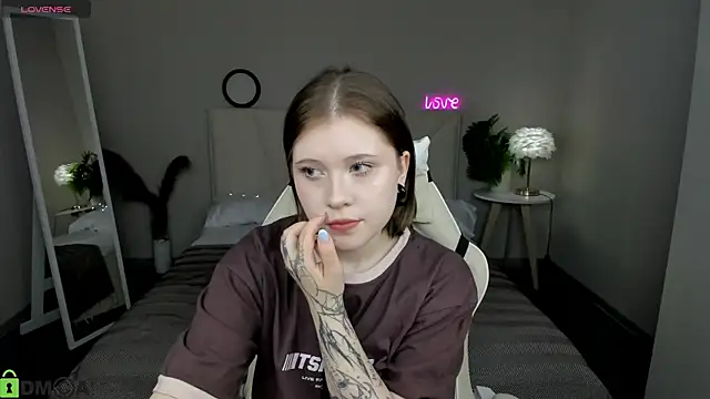 Snapshot of Kylie-Voss chatting on July 2026 02:57:02 AM Kylie-Voss online show from July 2026 02:57:02 AM