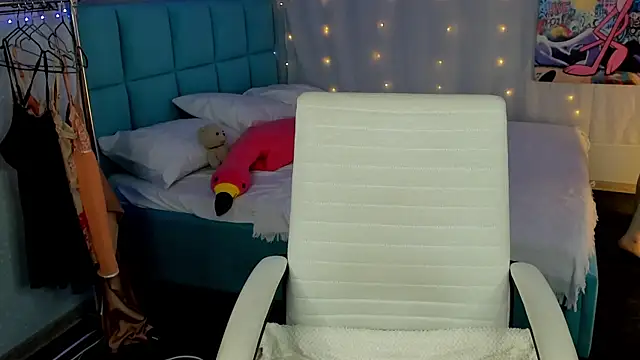 Snapshot of Kylie-Voss chatting on July 2026 03:02:01 AM Kylie-Voss online show from July 2026 03:02:01 AM