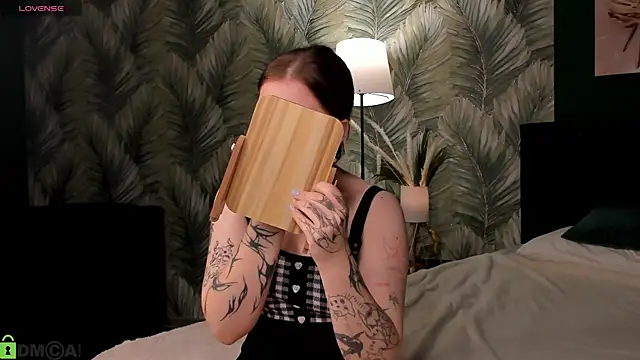 Snapshot of Kylie-Voss chatting on July 2026 03:04:01 AM Kylie-Voss online show from July 2026 03:04:01 AM