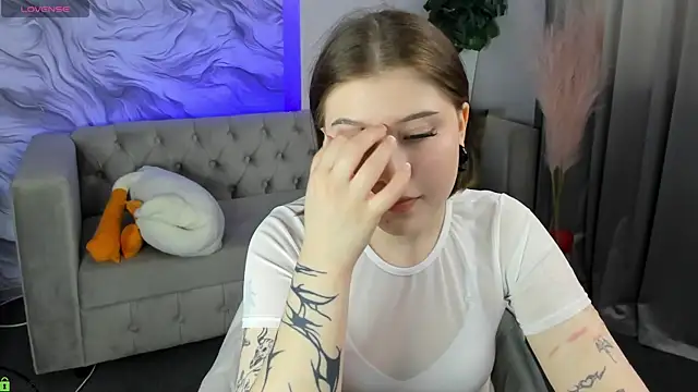 Snapshot of Kylie-Voss chatting on June 2026 11:10:02 AM Kylie-Voss online show from June 2026 11:10:02 AM