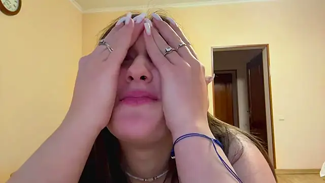 AnnaMaccoil online show from May 2026 03:17:02 PM
