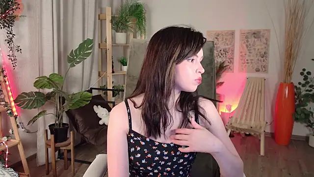 Snapshot of La_lilith chatting on July 2026 10:18:02 PM La lilith online show from July 2026 10:18:02 PM