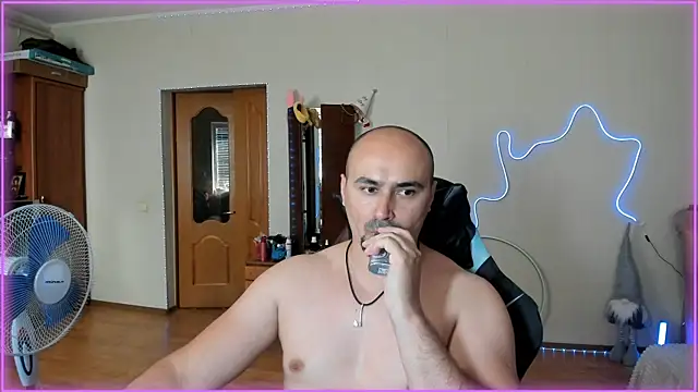 Snapshot of -SexyDaddy- chatting on June 2026 10:54:02 AM -SexyDaddy- online show from June 2026 10:54:02 AM