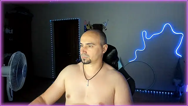 Snapshot of -SexyDaddy- chatting on June 2026 06:02:02 PM -SexyDaddy- online show from June 2026 06:02:02 PM