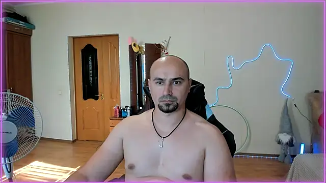 Snapshot of -SexyDaddy- chatting on June 2026 01:39:02 PM -SexyDaddy- online show from June 2026 01:39:02 PM