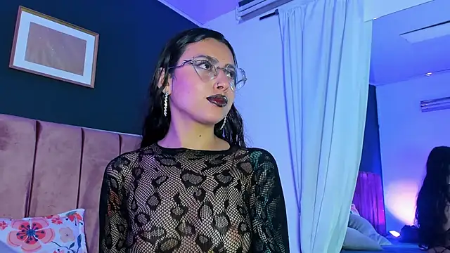 Snapshot of Violeta_muns chatting on July 2026 05:35:01 PM Violeta muns online show from July 2026 05:35:01 PM