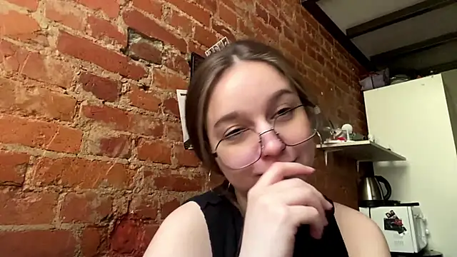 DaliLove online show from June 2026 03:55:01 PM