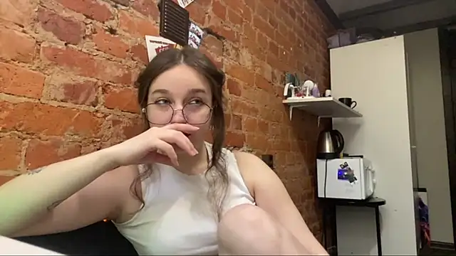 DaliLove online show from May 2026 05:40:01 PM