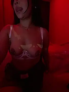 SweetSmokee online show from August 2026 01:45:01 AM