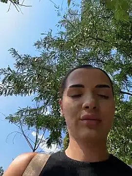 Snapshot of chloenyx chatting on June 2026 01:00:02 PM chloenyx online show from June 2026 01:00:02 PM