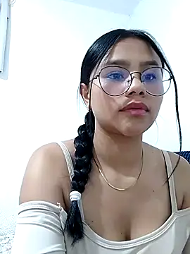 Snapshot of Sofielovee-01 chatting on July 2026 12:55:02 AM Sofielovee-01 online show from July 2026 12:55:02 AM