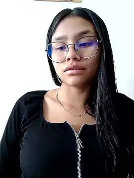 Sofielovee-01 online show from June 2026 01:16:02 PM