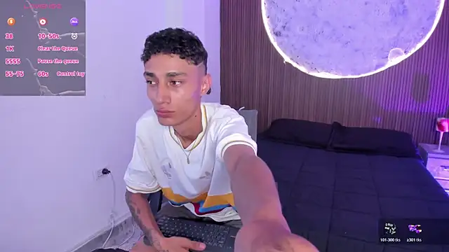 Snapshot of LucasJhonson_ chatting on July 2026 08:23:02 PM LucasJhonson online show from July 2026 08:23:02 PM