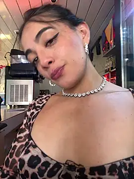 Snapshot of Skinytwin chatting on July 2026 08:09:01 PM Skinytwin online show from July 2026 08:09:01 PM