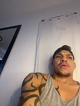 Tatuadomoreno23cm online show from June 2026 01:28:02 PM
