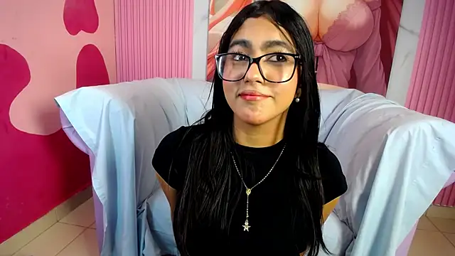 Holly Watson  online show from July 2026 09:54:02 PM