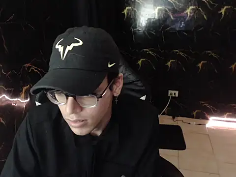 draven sex online show from June 2026 07:55:01 PM