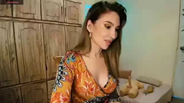 Snapshot of Girl_Glamourtt chatting on June 2026 05:00:01 PM Girl Glamourtt online show from June 2026 05:00:01 PM