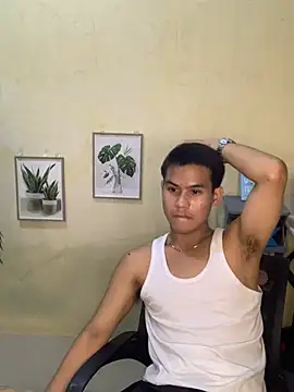 Snapshot of Asianboy_2000 chatting on May 2026 07:47:01 AM Asianboy 2000 online show from May 2026 07:47:01 AM