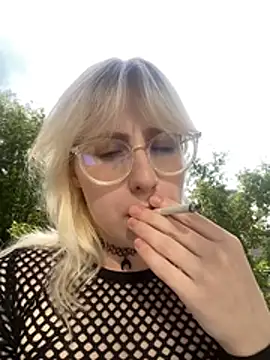 xp blondie online show from June 2026 01:23:02 PM