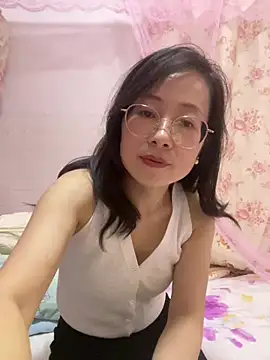 Snapshot of TangTang0530 chatting on July 2026 10:15:02 AM TangTang0530 online show from July 2026 10:15:02 AM