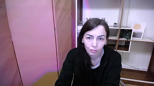 VainWe online show from June 2026 04:18:01 PM