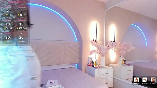 Snapshot of savina_ricci chatting on July 2026 03:07:02 AM savina ricci online show from July 2026 03:07:02 AM
