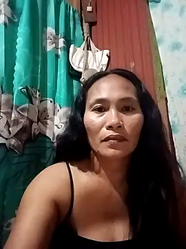 Snapshot of Queenslay chatting on July 2026 11:10:01 AM Queenslay online show from July 2026 11:10:01 AM