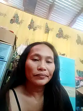 Queenslay online show from May 2026 12:27:02 AM