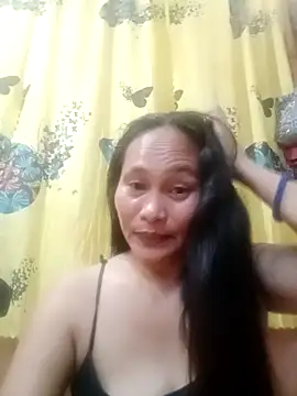 Snapshot of Queenslay chatting on July 2026 12:11:01 AM Queenslay online show from July 2026 12:11:01 AM