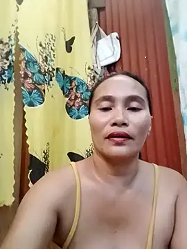Snapshot of Queenslay chatting on June 2026 01:58:02 AM Queenslay online show from June 2026 01:58:02 AM