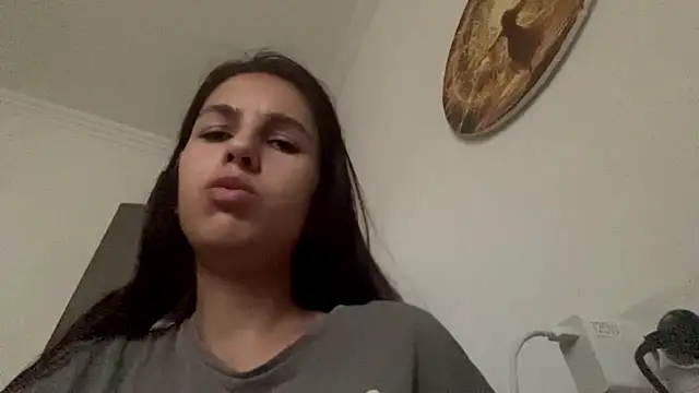 Snapshot of SindyKay chatting on June 2026 05:06:01 AM SindyKay online show from June 2026 05:06:01 AM