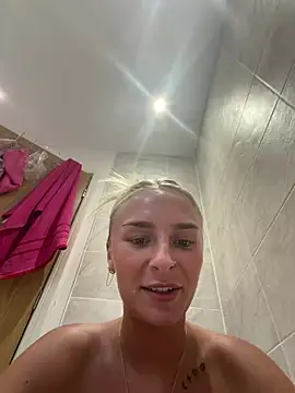 Millymae  online show from June 2026 07:02:01 PM