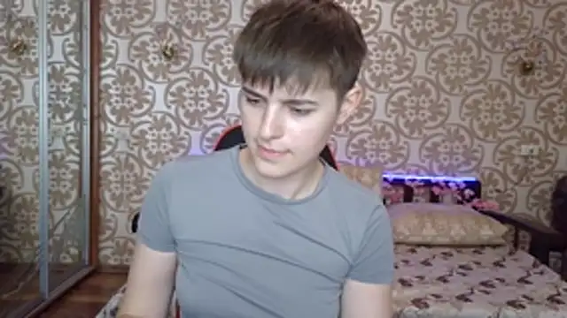 EmyHills online show from July 2026 06:53:01 PM