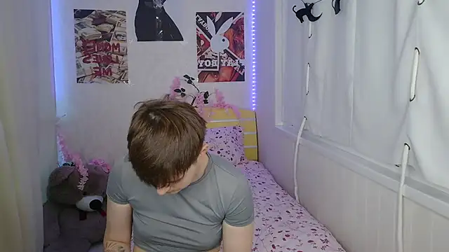 EmyHills online show from June 2026 05:29:01 PM