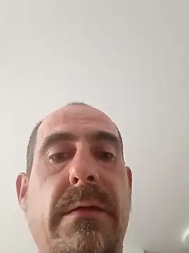 Snapshot of UstaDupaCipa chatting on May 2026 01:28:01 PM UstaDupaCipa online show from May 2026 01:28:01 PM