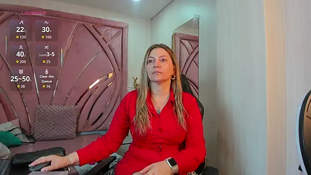 pamelaQenn2 online show from June 2026 05:00:02 PM