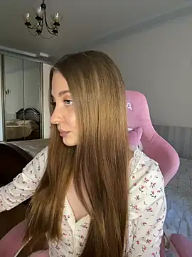 emilurrre online show from June 2026 05:41:02 AM