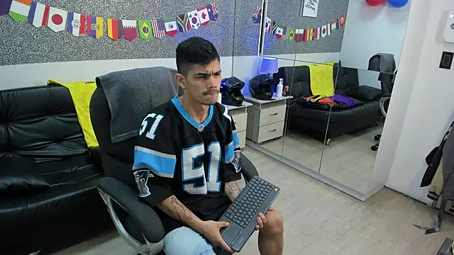Snapshot of Jared_Cole chatting on July 2026 11:27:01 AM Jared Cole online show from July 2026 11:27:01 AM