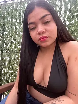 Laura pinkk18 online show from June 2026 02:06:02 PM
