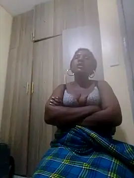Creamymom4 online show from June 2026 02:17:02 PM