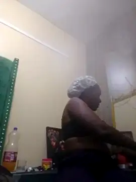 Creamymom4 online show from June 2026 07:30:01 PM