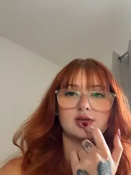 Snapshot of BunnyandBrookes_ chatting on June 2026 06:30:02 PM BunnyandBrookes online show from June 2026 06:30:02 PM