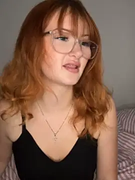 Snapshot of BunnyandBrookes_ chatting on June 2026 11:04:02 AM BunnyandBrookes online show from June 2026 11:04:02 AM
