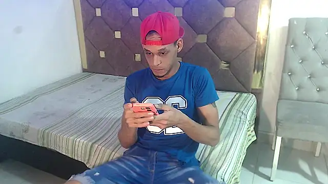 Snapshot of Brendt_Hotx chatting on June 2026 01:35:01 AM Brendt Hotx online show from June 2026 01:35:01 AM