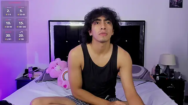 Snapshot of Shy_Mateo chatting on June 2026 11:06:01 PM Shy Mateo online show from June 2026 11:06:01 PM