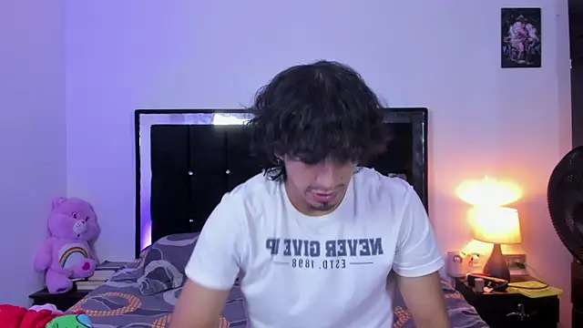 Snapshot of Shy_Mateo chatting on June 2026 11:54:02 PM Shy Mateo online show from June 2026 11:54:02 PM