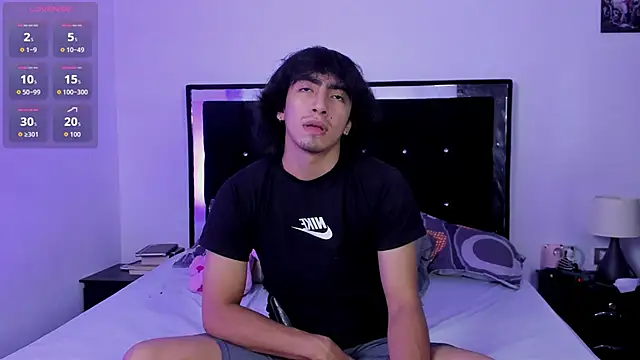 Snapshot of Shy_Mateo chatting on June 2026 02:53:02 AM Shy Mateo online show from June 2026 02:53:02 AM