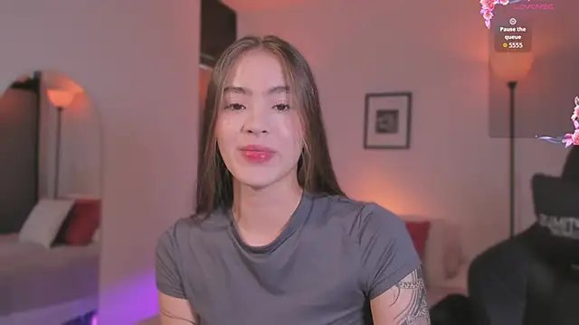 Snapshot of LizzyColins chatting on July 2026 07:25:01 PM LizzyColins online show from July 2026 07:25:01 PM