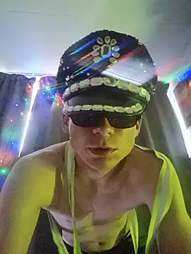 LuXDrg online show from May 2026 04:51:01 AM